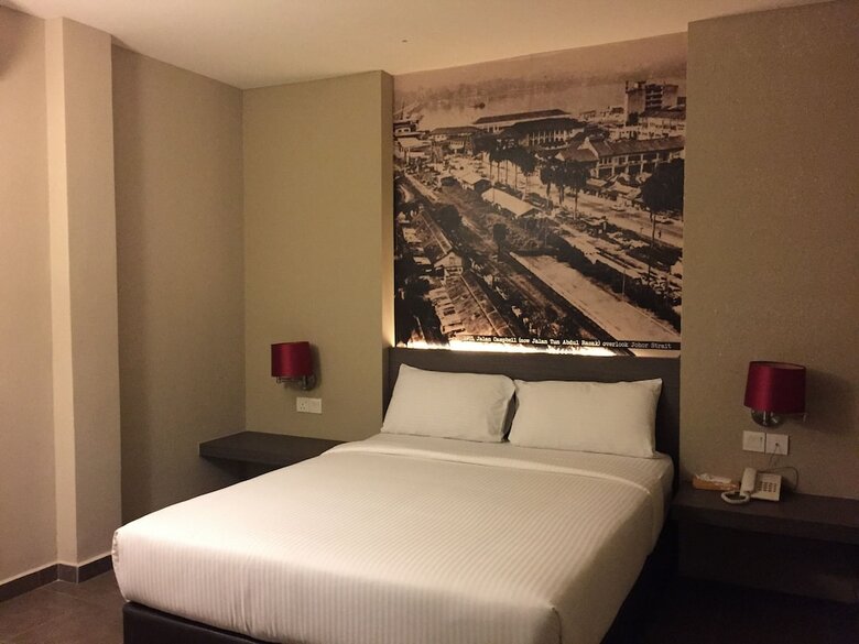 The Grand Jade Hotel