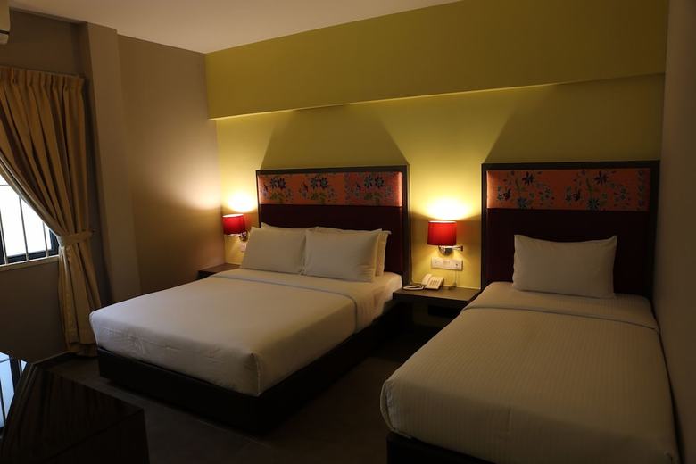 The Grand Jade Hotel