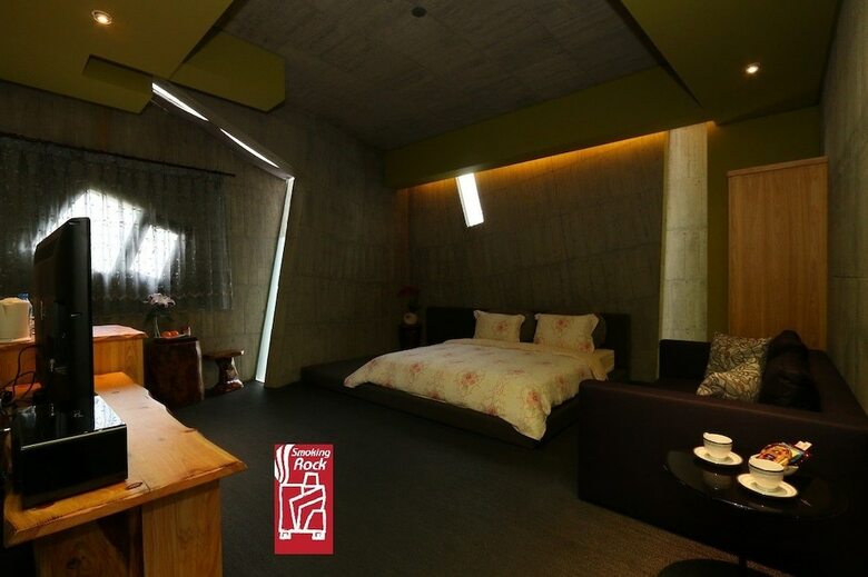 Hotel Smoking Rock Resort