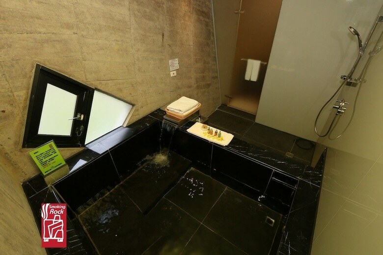 Hotel Smoking Rock Resort
