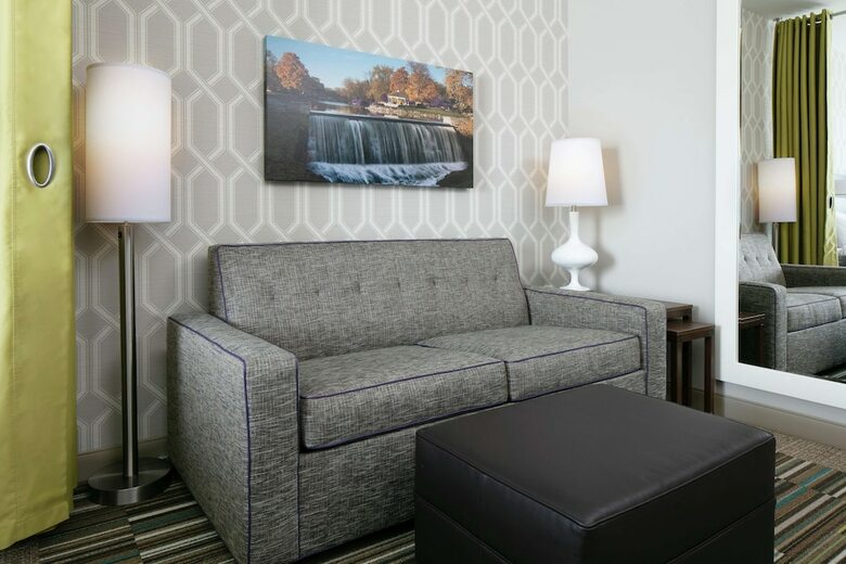 Hotel Home2 Suites By Hilton Menomonee Falls Milwaukee