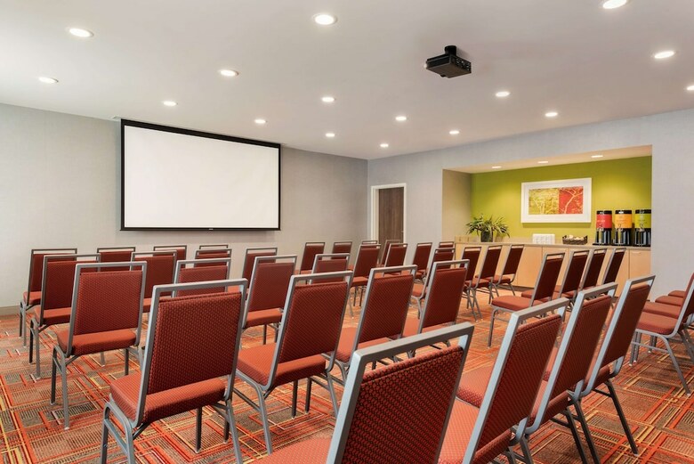 Hotel Home2 Suites By Hilton Menomonee Falls Milwaukee