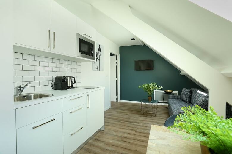 Short Stay Group Eiffel Village Serviced Apartments