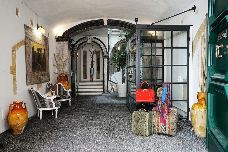 Salapolis Luxury Apartments