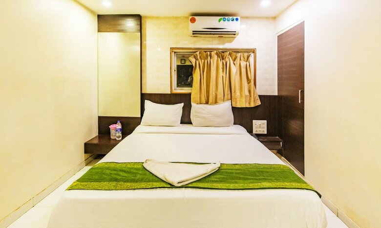 Hotel Bkc Palace