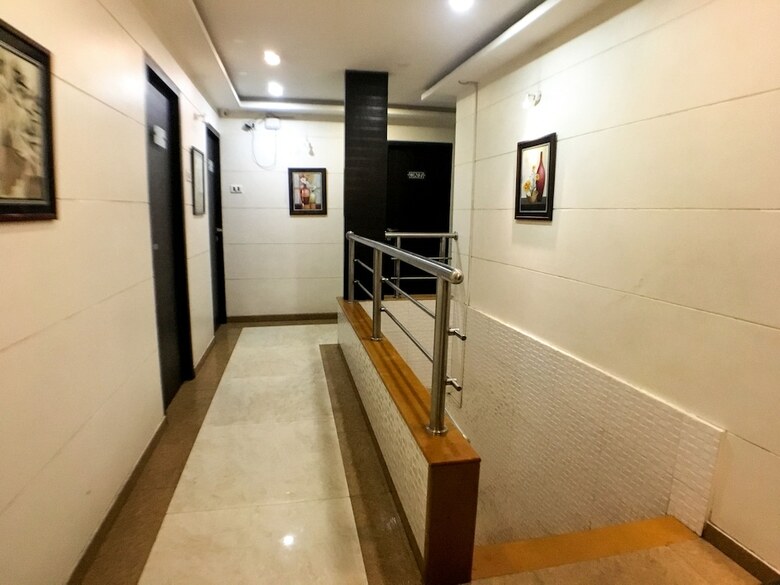 Hotel Bkc Palace