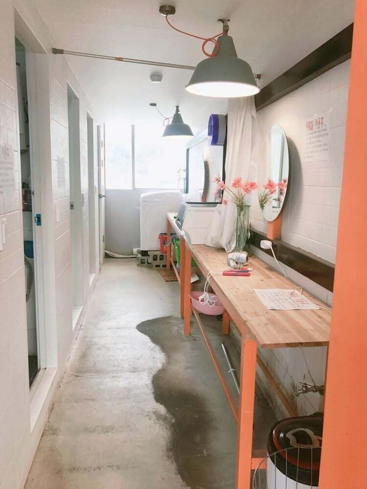 Hostal Life Guesthouse - Hostel