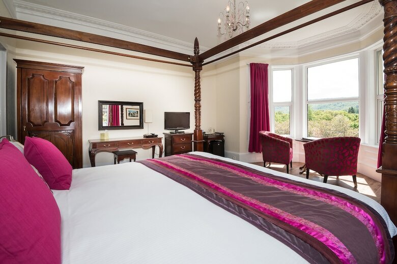 Hotel The Claymore Guest House