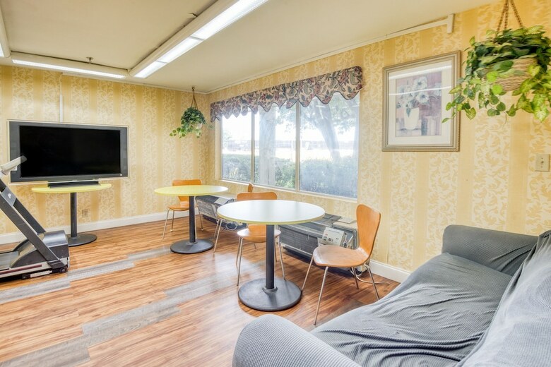 Motel Norcross Inn And Suites
