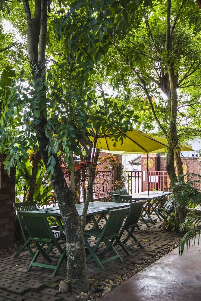 Hotel Irawadee Resort