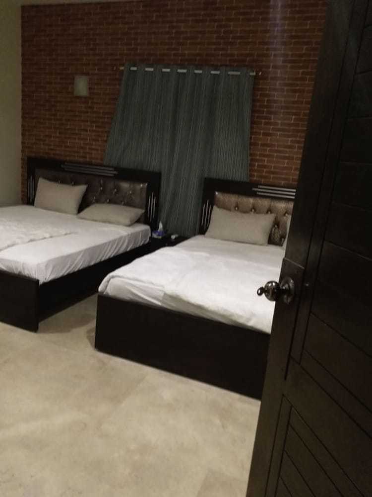 Hotel Elegant Palace Guest House