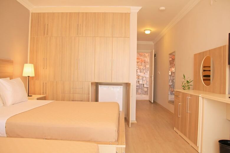 Lady Rose Boutique Pension