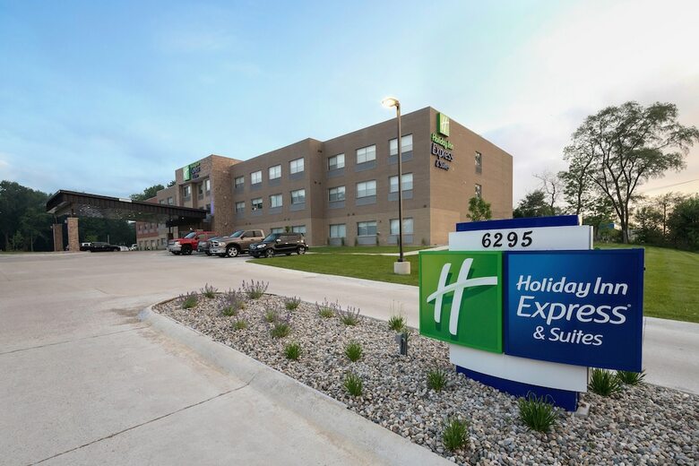 Hotel Holiday Inn Express And Suites Portage