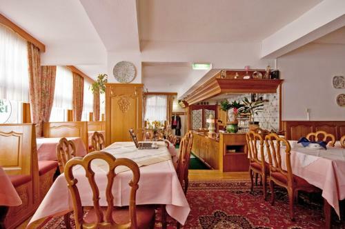 Hostal Burghotel