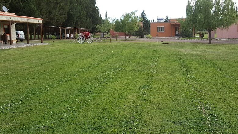 Complejo R�o Los Patos - Caba�as Y Hostel