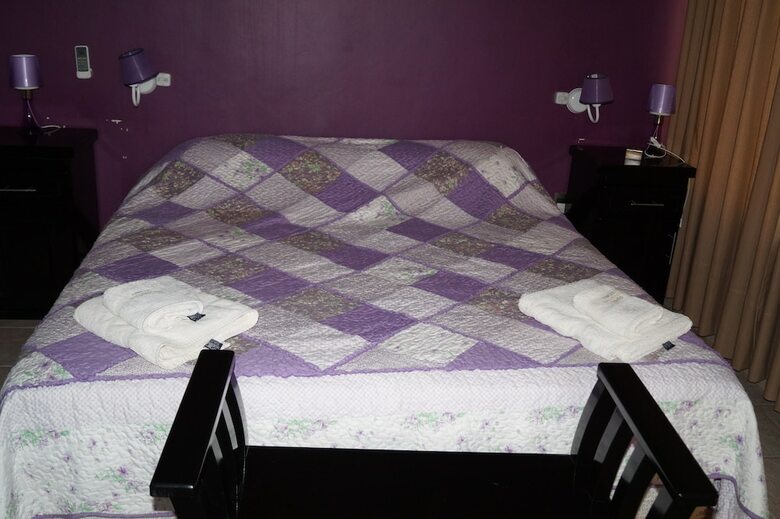 Complejo R�o Los Patos - Caba�as Y Hostel