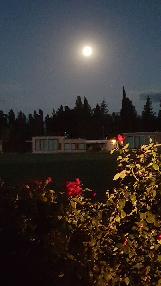 Complejo R�o Los Patos - Caba�as Y Hostel