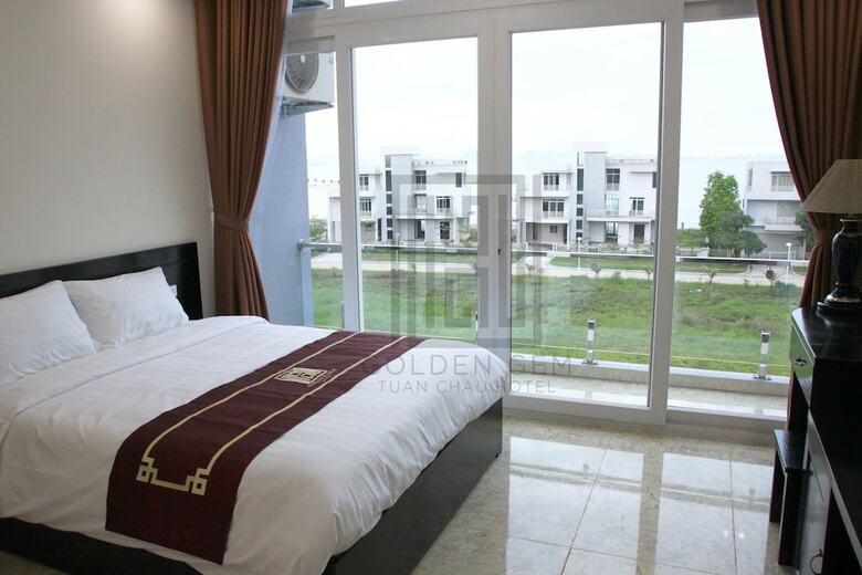Golden Gem Tuan Chau Hotel