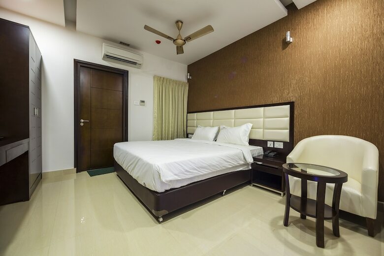 Hotel The Kings Park Residency