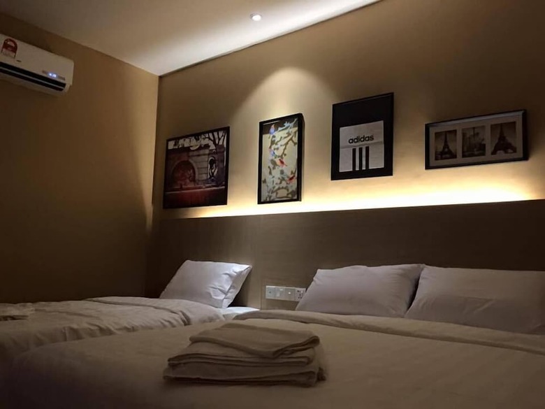Hotel 91 Street Boutique Inn