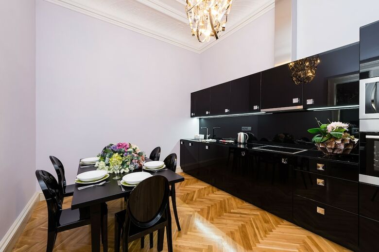 Empirent Grand Central Apartments