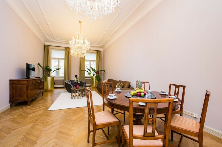 Empirent Grand Central Apartments