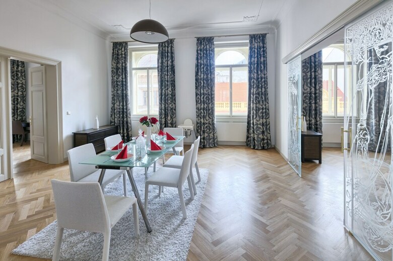 Empirent Grand Central Apartments