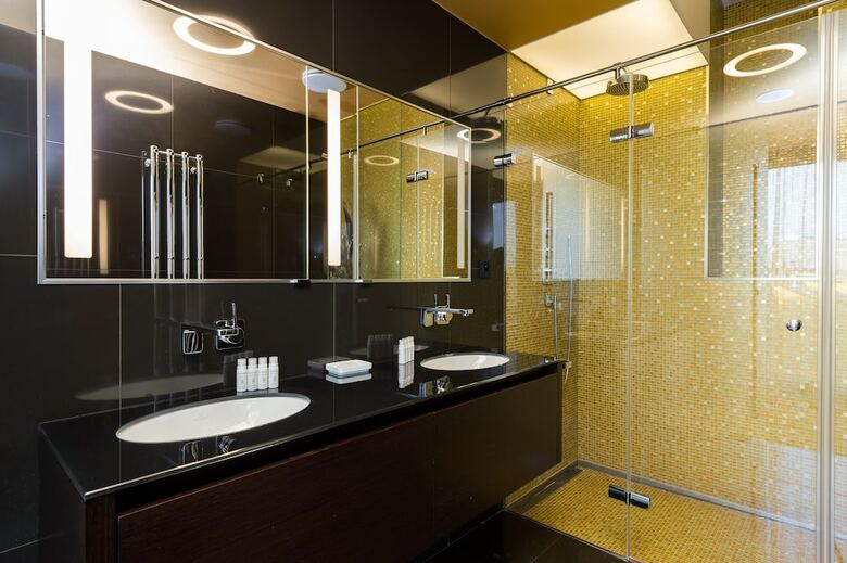 Empirent Grand Central Apartments