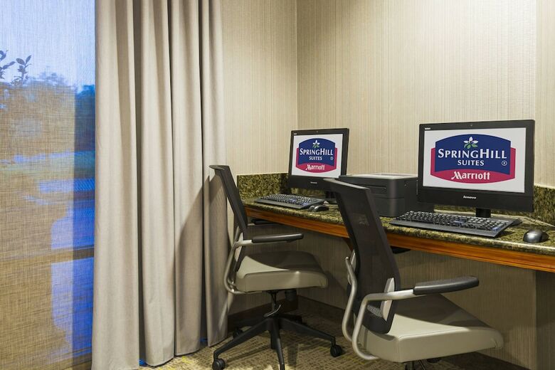 Hotel Springhill Suites By Marriott Richmond Northwest