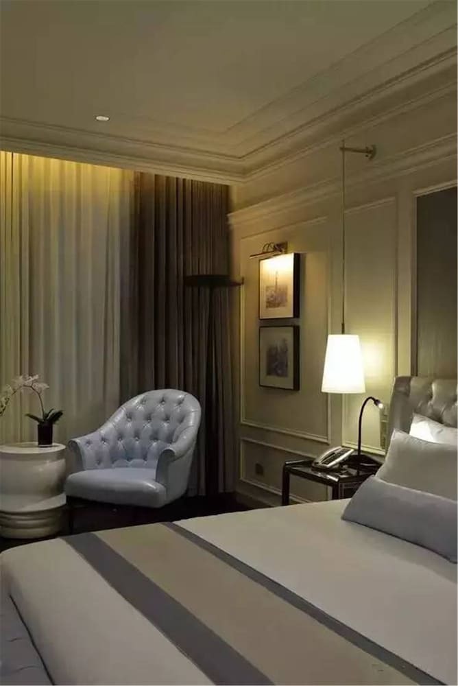 Hotel Golden Tulip Bund New Asia