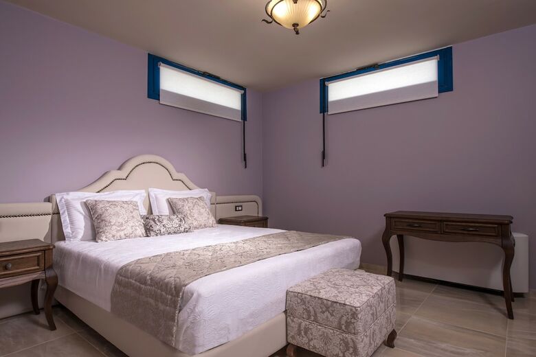 Villa Santorini, Wine Dark Sea Villas
