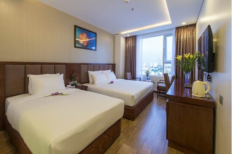 Crystal Hotel