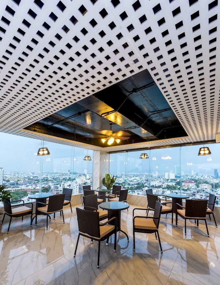 Crystal Hotel
