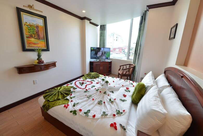 Blue Ha Noi Inn Legend Hotel