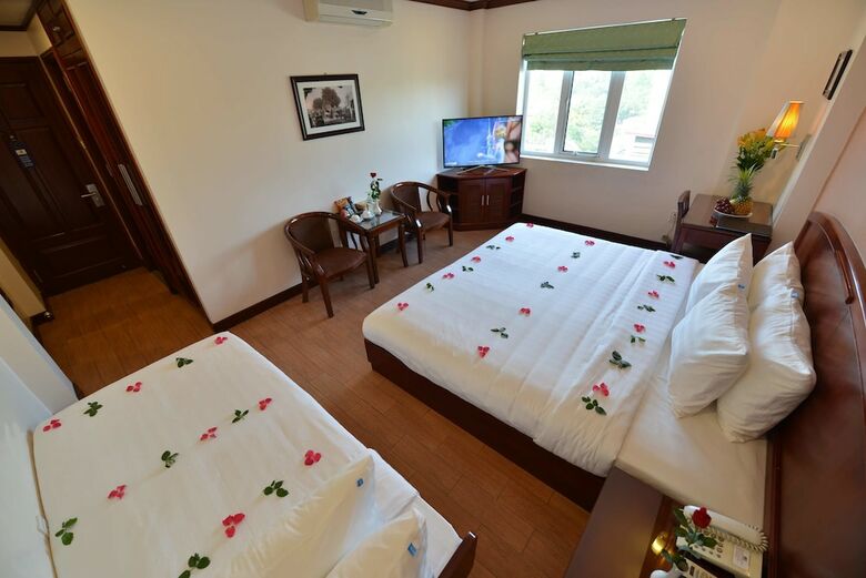 Blue Ha Noi Inn Legend Hotel