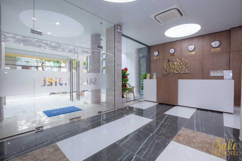 Sake Hotel