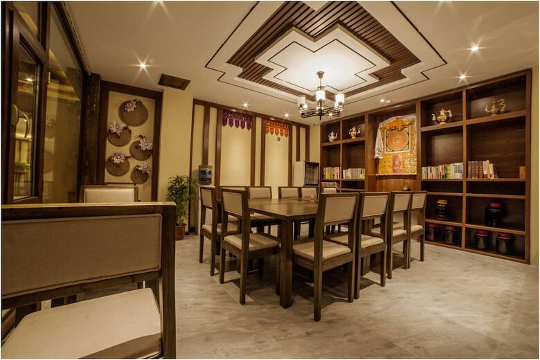 Bed & Breakfast Blossom Dynasty Inn