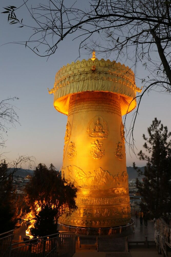 Bed & Breakfast Blossom Dynasty Inn