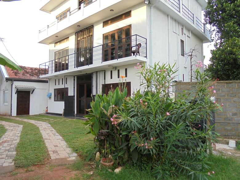 Yoho Jmf Apartments