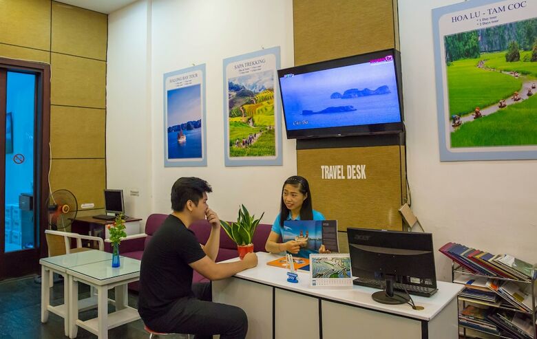 Hostal Hanoi Buddy Inn & Travel