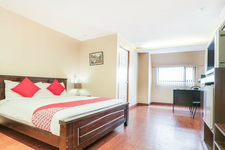 Hotel Oyo 419 La Scala Residences