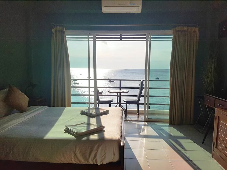 Hotel Rooms @won Beach