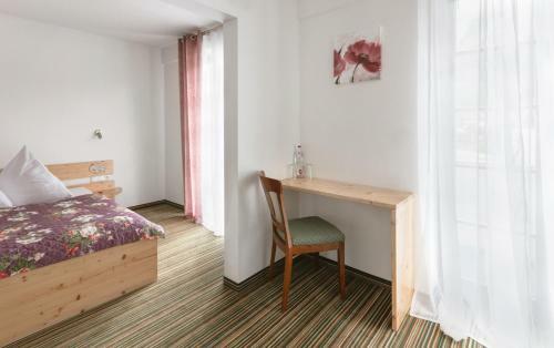 Hostal Gasthof H�henrain
