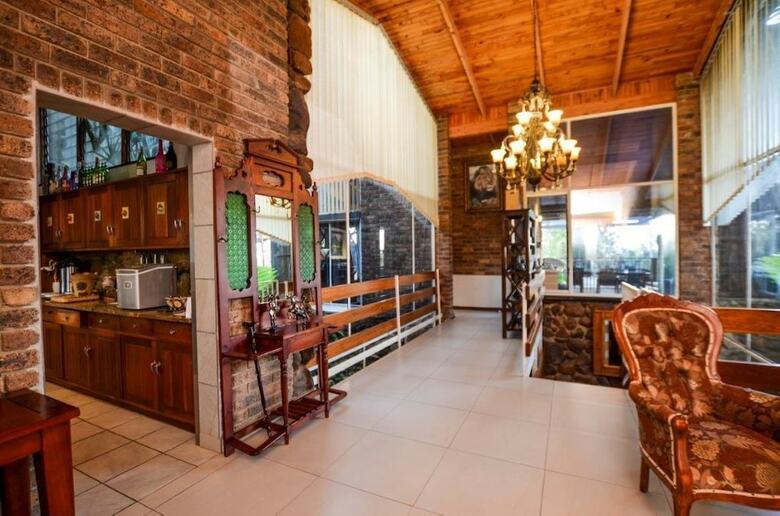 Bed & Breakfast The Rest Guest House