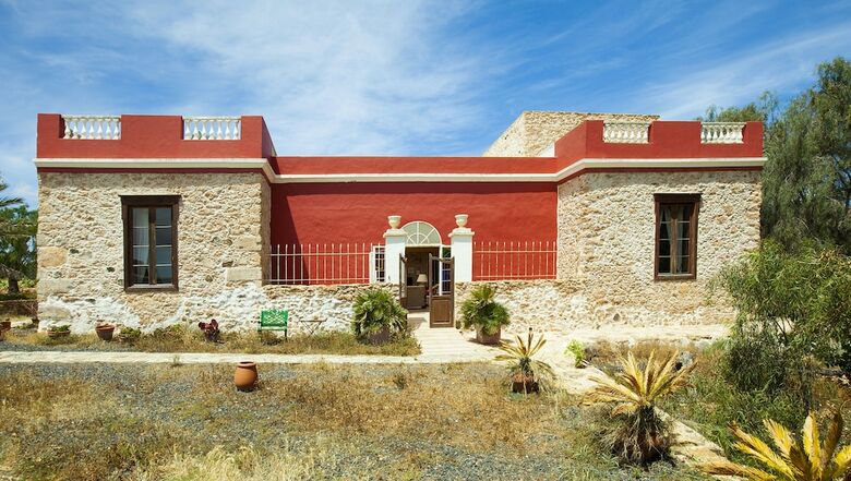 Hotel H. R. Era de La Corte
