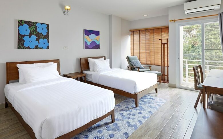 Hotel Chez Bure - Bure Homestay