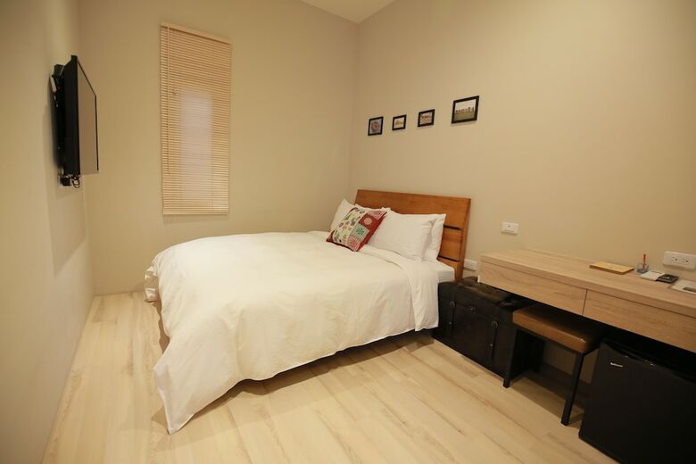 Hotel Enjoy Home Stay