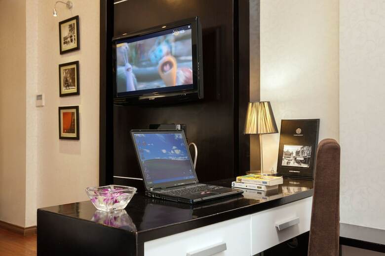 Hanoi Golden Moment Hotel