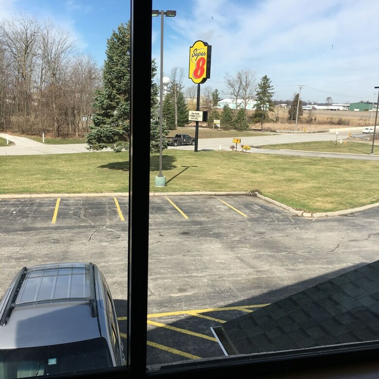Motel Super 8 By Wyndham Howe