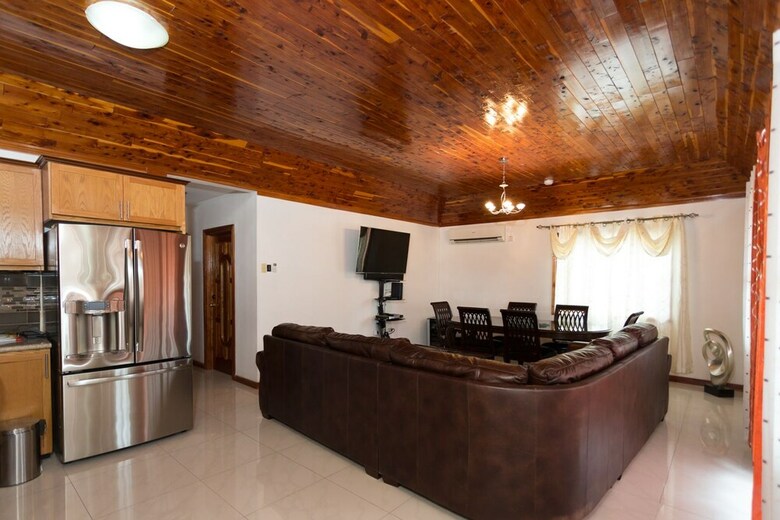 Apartamentos New Kingston Guest Apt At Fairway